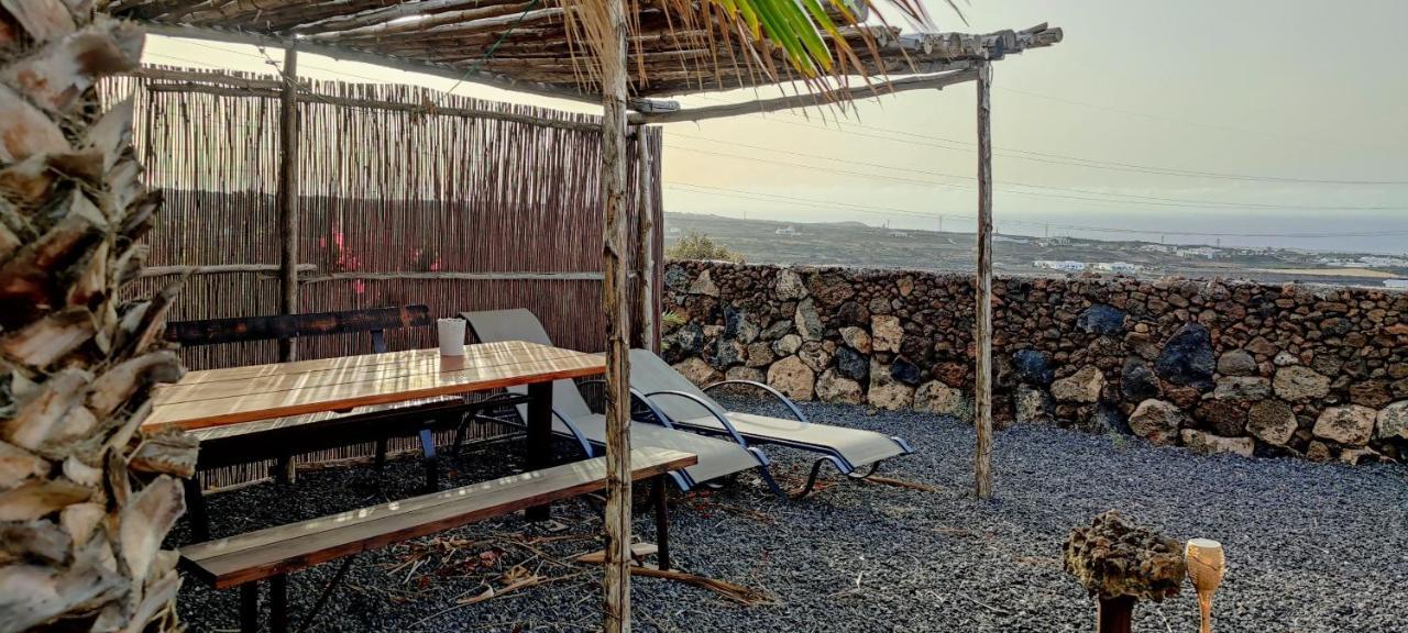 티아즈 Gemuetliche Holzjurte La Asomada Lanzarote 아파트 외부 사진